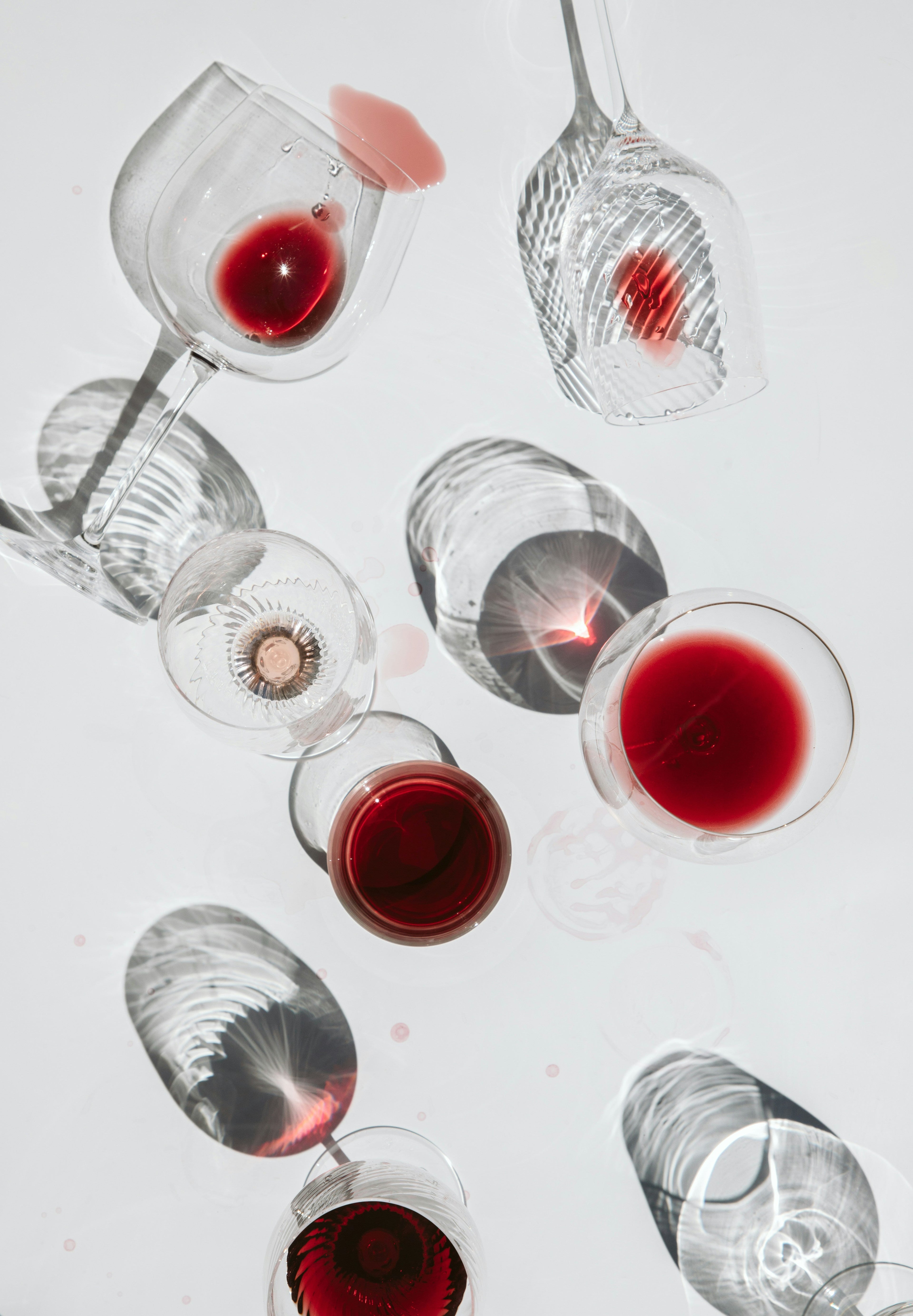 How to Taste Wine Like a Pro